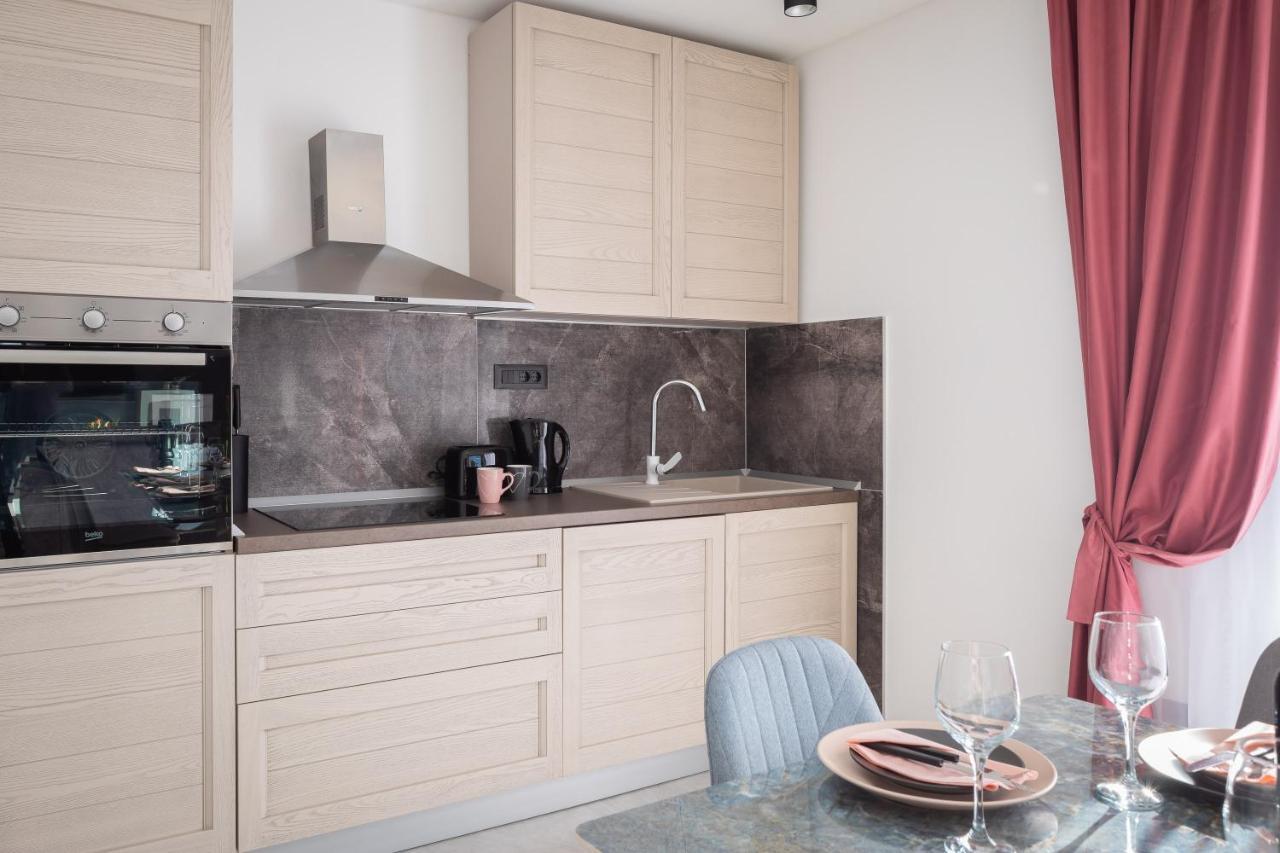 Luxury Apartment Lorena - Private Heated Pool - Jesenice  Εξωτερικό φωτογραφία