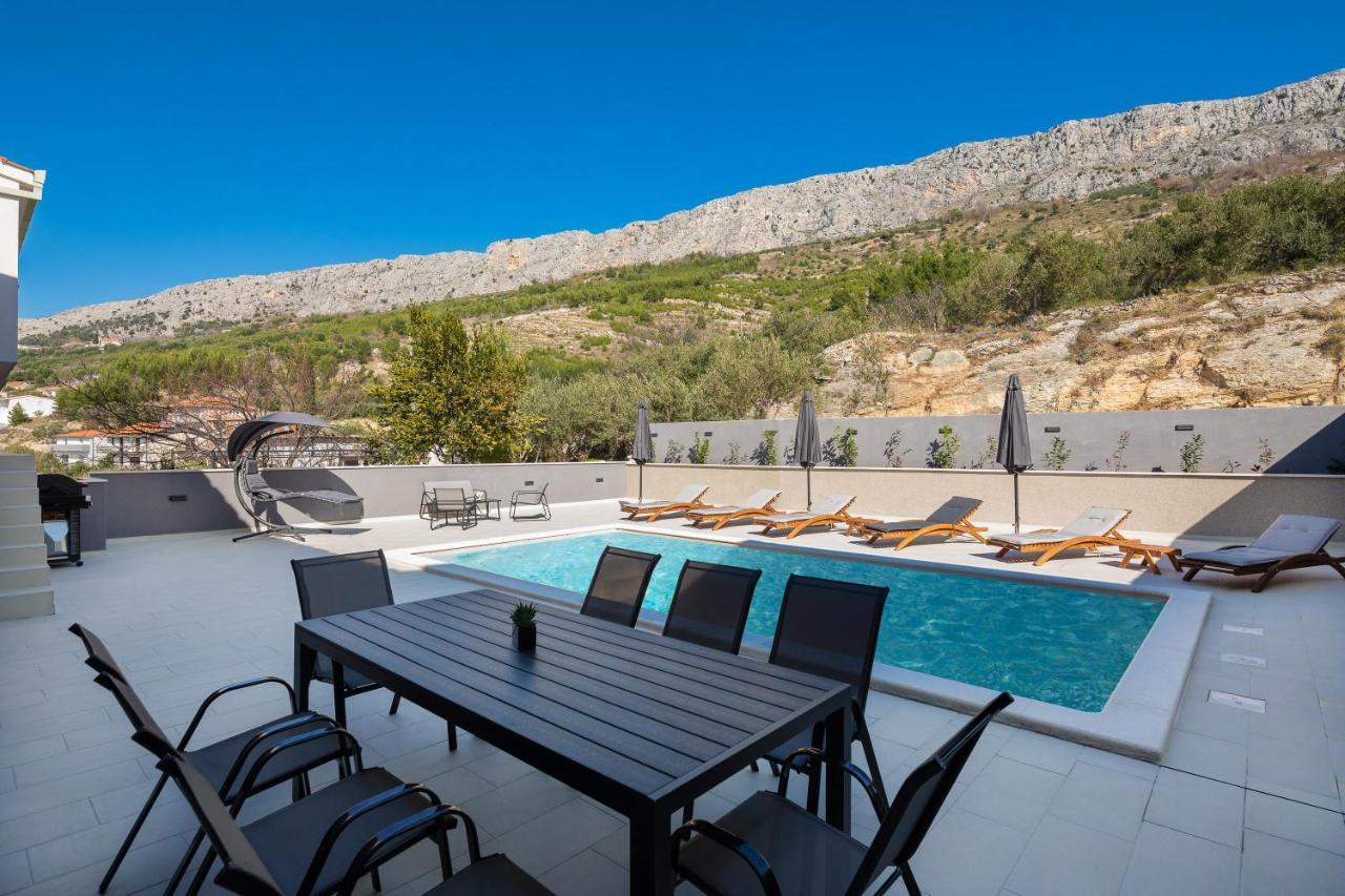Luxury Apartment Lorena - Private Heated Pool - Jesenice  Εξωτερικό φωτογραφία