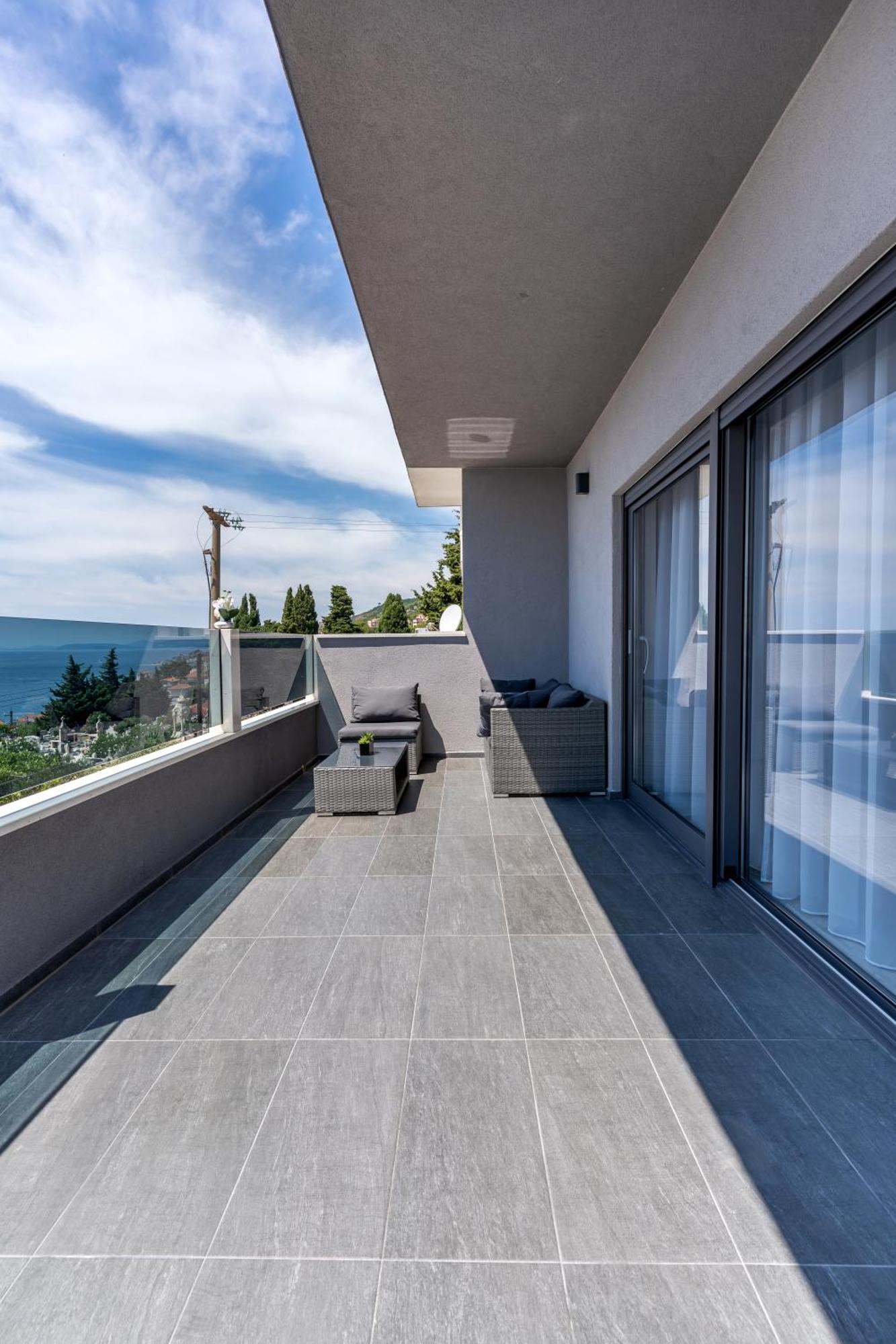 Luxury Apartment Lorena - Private Heated Pool - Jesenice  Εξωτερικό φωτογραφία